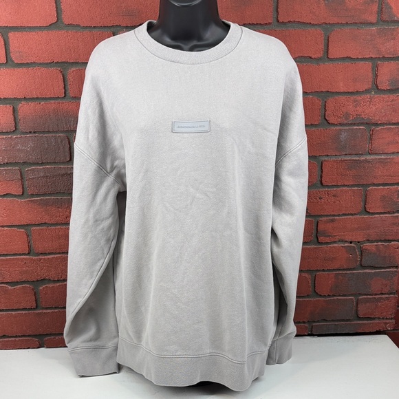 Abercrombie & Fitch Tops - Abercrombie & Fitch Gray Sweatshirt